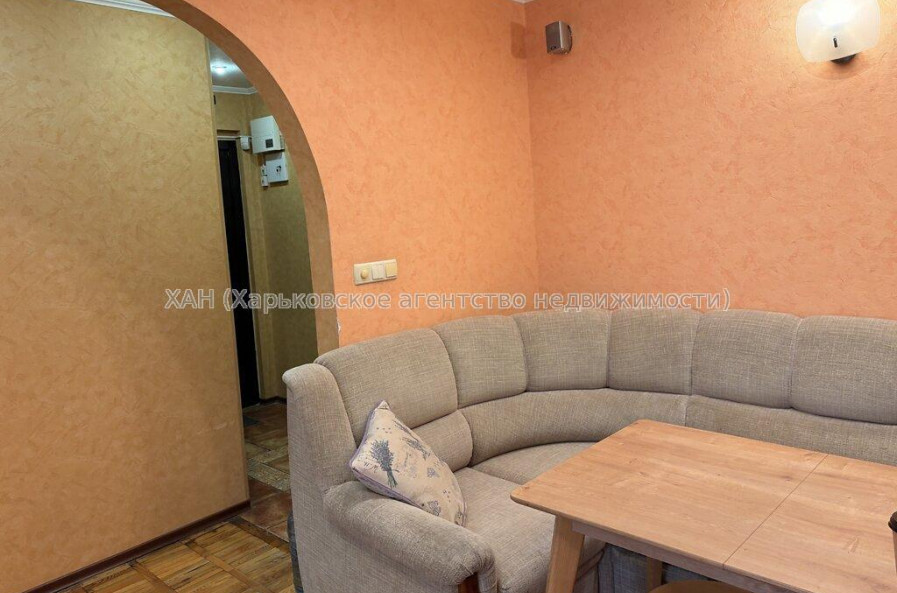 Продам квартиру, Каденюка ул. , 3  ком., 59.20 м², капитальный ремонт 