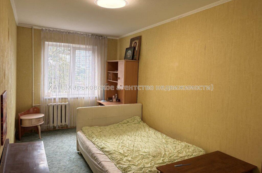 Продам квартиру, Каденюка ул. , 3  ком., 59.20 м², капитальный ремонт 