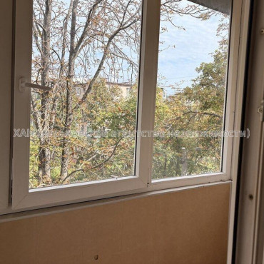 Продам квартиру, Каденюка ул. , 3  ком., 59.20 м², капитальный ремонт 