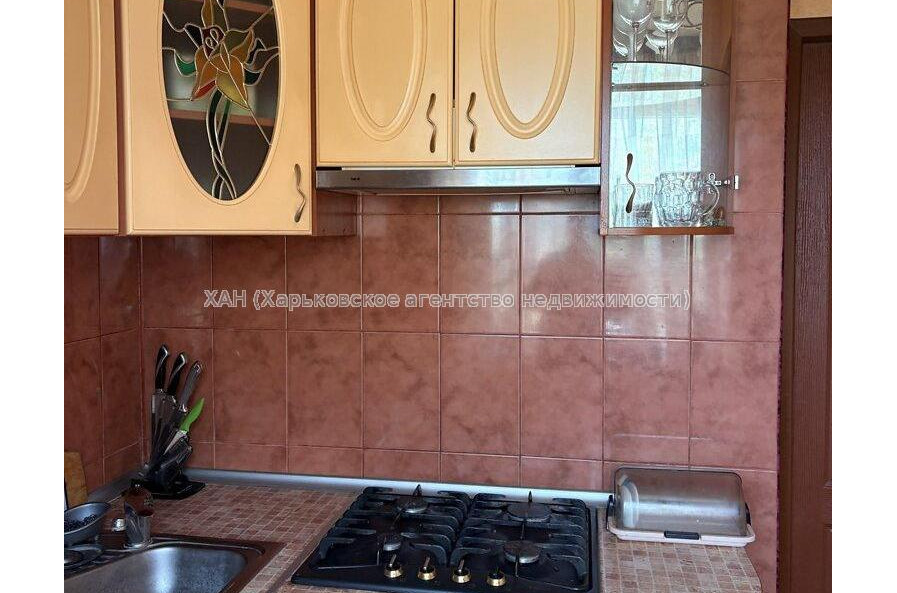 Продам квартиру, Каденюка ул. , 3  ком., 59.20 м², капитальный ремонт 