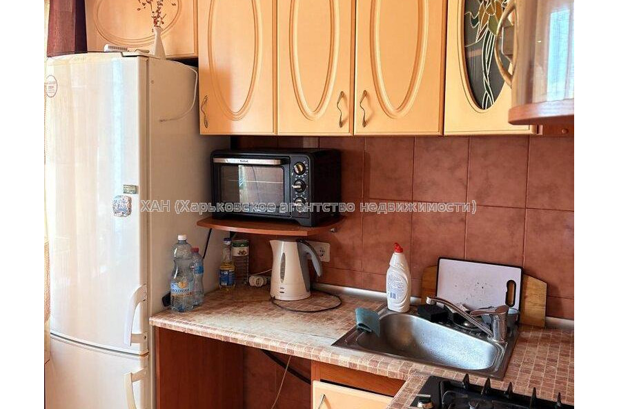 Продам квартиру, Каденюка ул. , 3  ком., 59.20 м², капитальный ремонт 