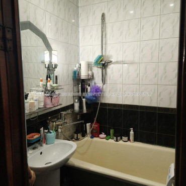 Продам квартиру, Людвига Свободы просп. , 3  ком., 70.40 м², косметический ремонт 