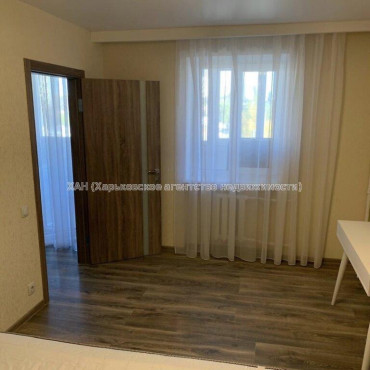 Продам квартиру, Науки просп. , 2  ком., 52.50 м², капитальный ремонт 