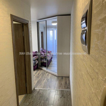 Продам квартиру, Науки просп. , 2  ком., 52.50 м², капитальный ремонт 
