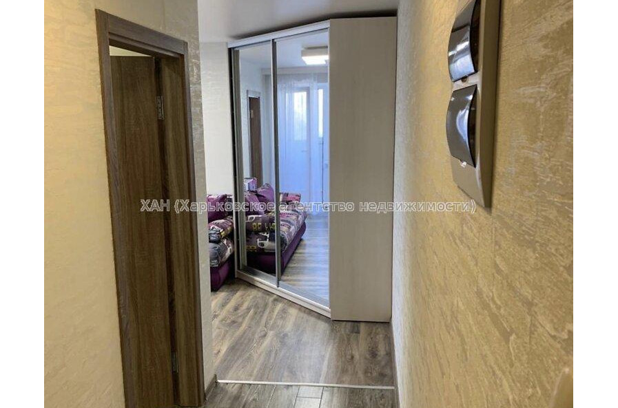 Продам квартиру, Науки просп. , 2  ком., 52.50 м², капитальный ремонт 