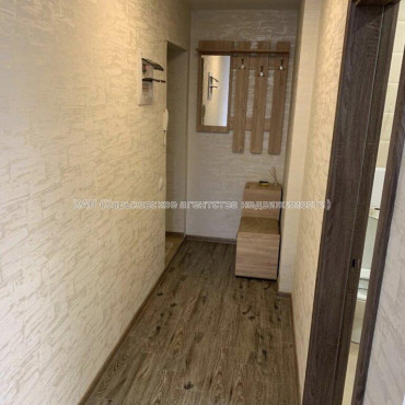 Продам квартиру, Науки просп. , 2  ком., 52.50 м², капитальный ремонт 