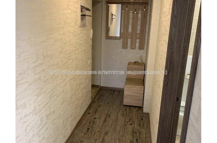 Продам квартиру, Науки просп. , 2  ком., 52.50 м², капитальный ремонт 