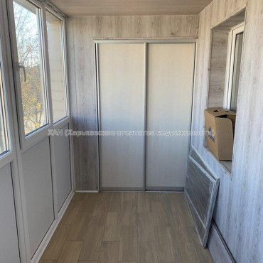Продам квартиру, Науки просп. , 2  ком., 52.50 м², капитальный ремонт 