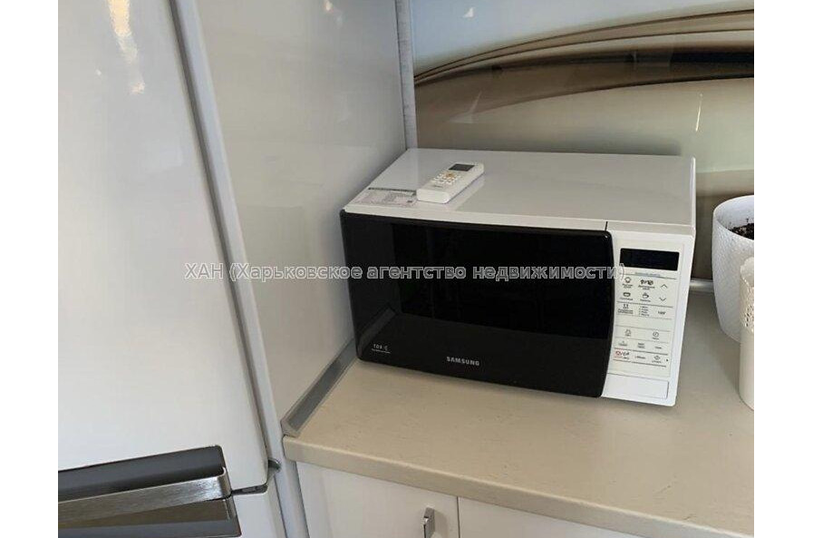 Продам квартиру, Науки просп. , 2  ком., 52.50 м², капитальный ремонт 