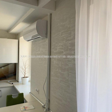 Продам квартиру, Науки просп. , 2  ком., 52.50 м², капитальный ремонт 