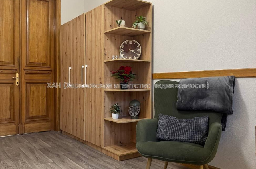 Сдам нежилую недвижимость, помещение свободного назначения , 1  ком., 25 м², капитальный ремонт 
