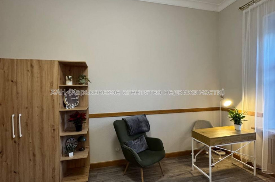 Сдам нежилую недвижимость, помещение свободного назначения , 1  ком., 25 м², капитальный ремонт 