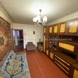 Продам квартиру, Холодногорская ул. , 3  ком., 70 м², советский ремонт