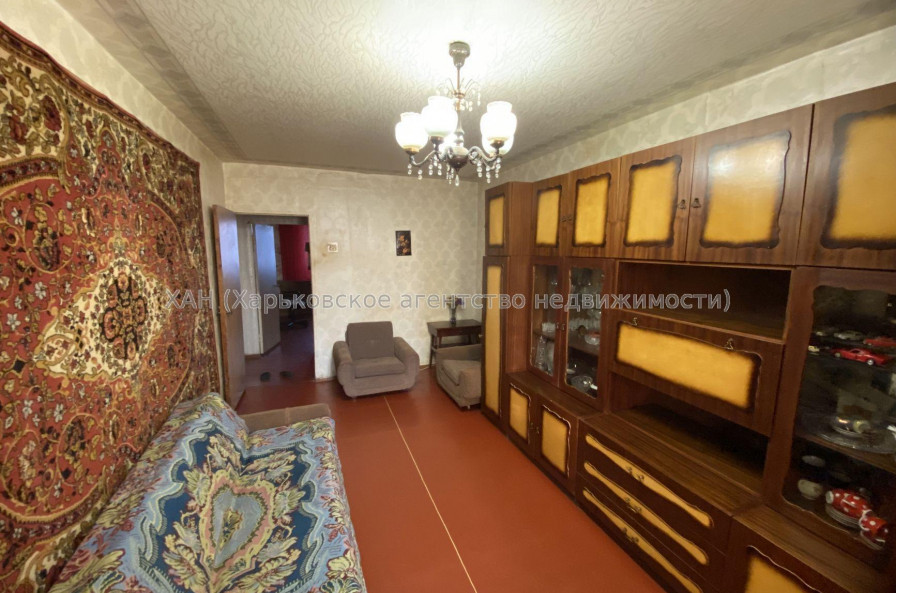 Продам квартиру, Холодногорская ул. , 3  ком., 70 м², советский ремонт 