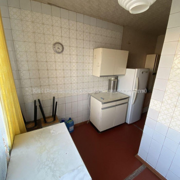 Продам квартиру, Холодногорская ул. , 3  ком., 70 м², советский ремонт 