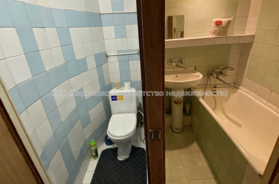 Продам квартиру, Холодногорская ул. , 3  ком., 70 м², советский ремонт 