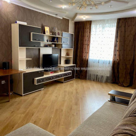 Продам квартиру, 1 кім., 54 м², авторский дизайн