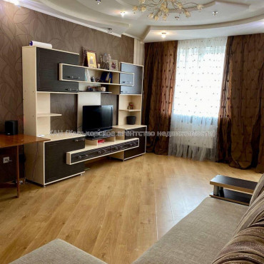 Продам квартиру, 1 кім., 54 м², авторский дизайн 