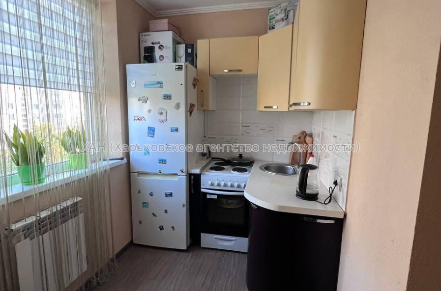 Продам квартиру, Зубарева Александра ул. , 1  ком., 33 м², косметический ремонт 