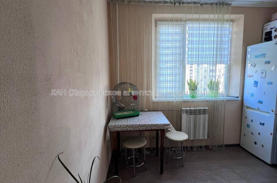 Продам квартиру, Зубарева Александра ул. , 1  ком., 33 м², косметический ремонт 