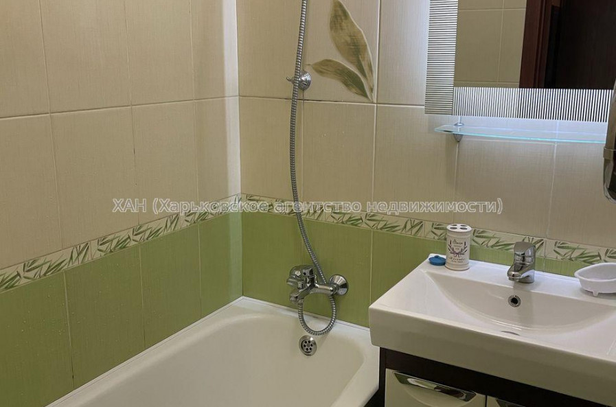 Продам квартиру, 3  ком., 66 м², советский ремонт 