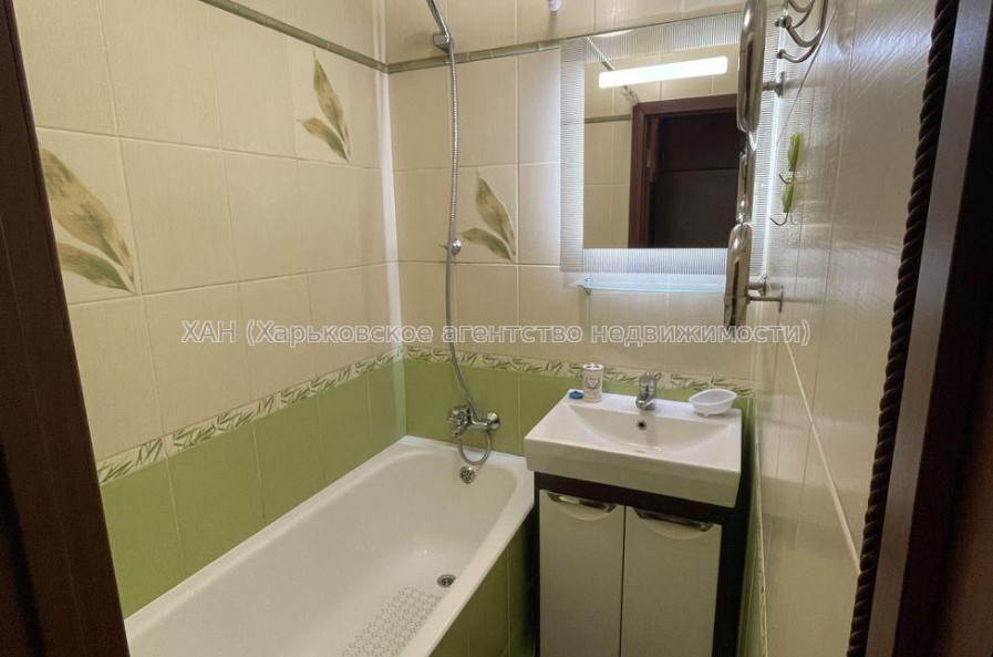 Продам квартиру, 3  ком., 66 м², советский ремонт 