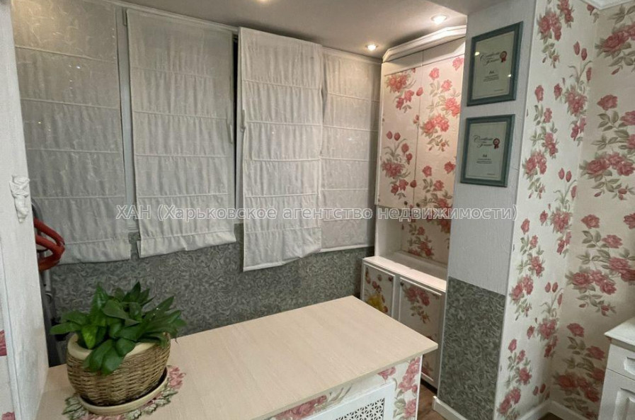 Продам квартиру, 3  ком., 66 м², советский ремонт 