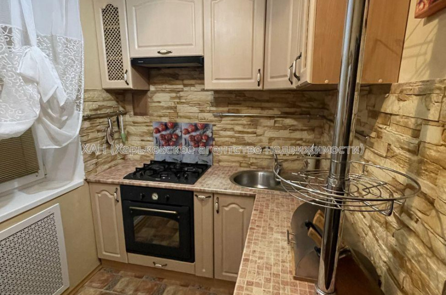 Продам квартиру, 3  ком., 66 м², советский ремонт 
