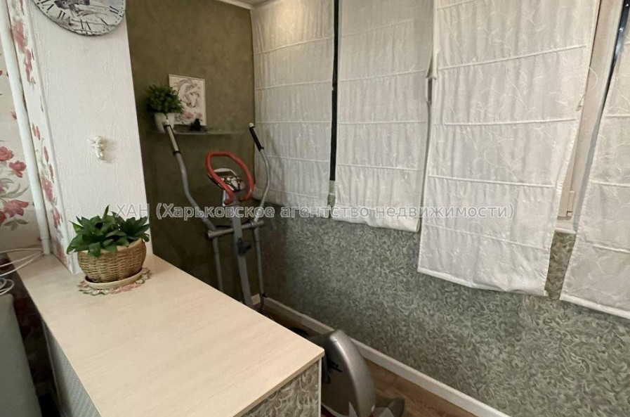 Продам квартиру, 3  ком., 66 м², советский ремонт 