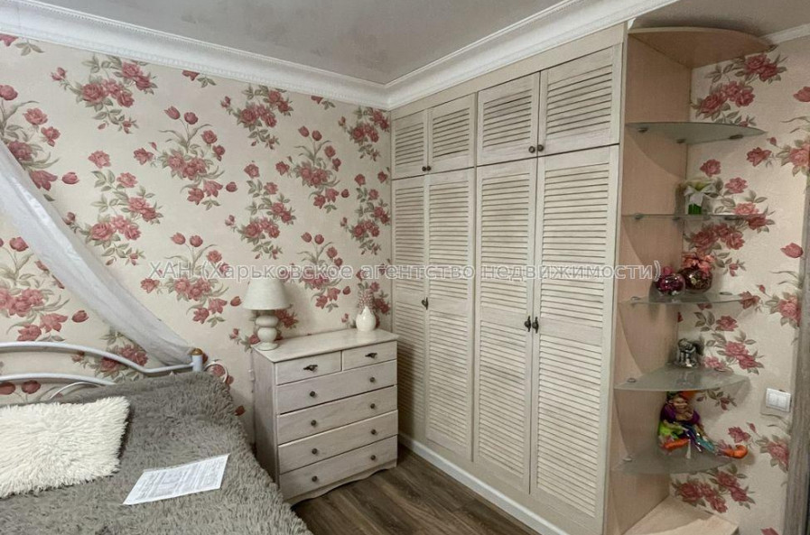 Продам квартиру, 3  ком., 66 м², советский ремонт 