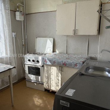 Продам квартиру, Непокоренных ул. , 33 , 1  ком., 33 м², косметический ремонт 