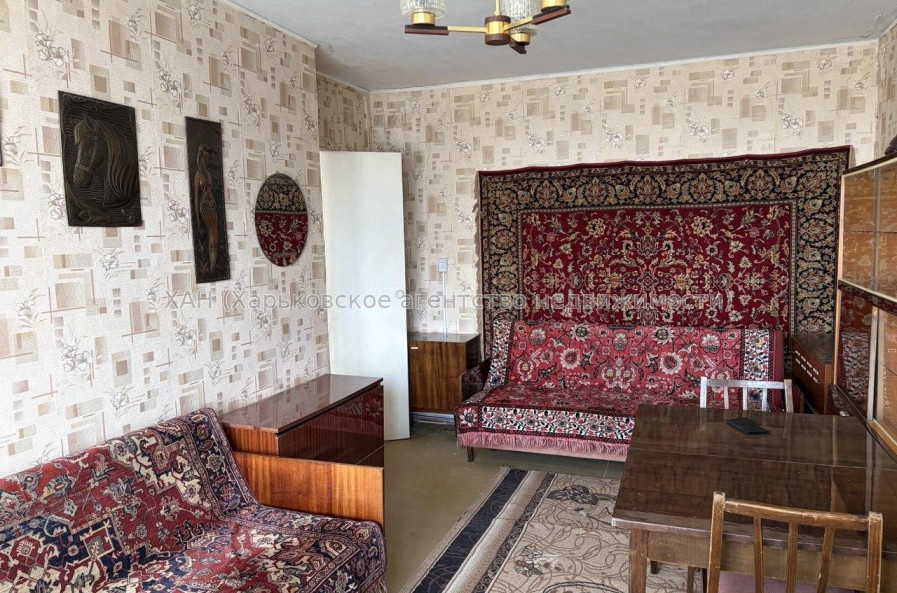 Продам квартиру, Непокоренных ул. , 33 , 1  ком., 33 м², косметический ремонт 