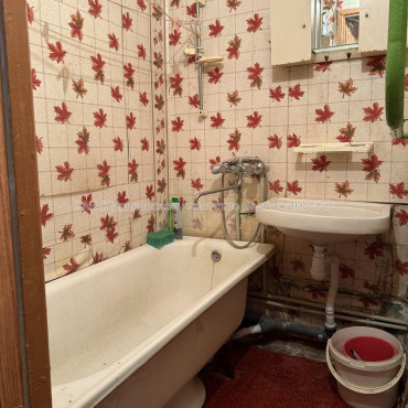 Продам квартиру, Валентиновская ул. , 1  ком., 34 м², косметический ремонт 