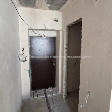 Продам квартиру, Драгоманова ул. , 1  ком., 26 м², без отделочных работ 