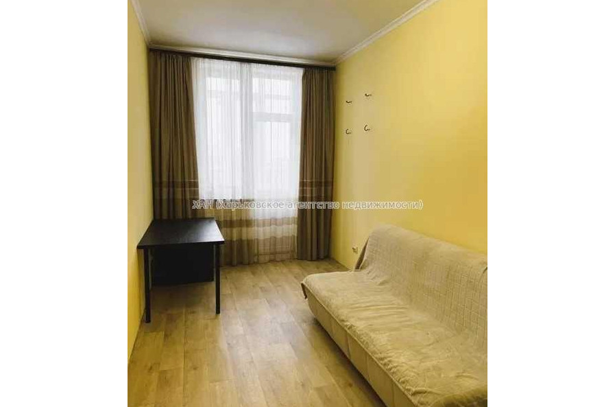Продам квартиру, Дмитриевская ул. , 3  ком., 63.80 м², евроремонт 