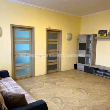 Продам квартиру, Дмитриевская ул. , 3  ком., 63.80 м², евроремонт 