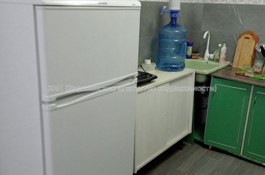 Продам квартиру, Михайлика ул. , 1 кім., 23.30 м², капитальный ремонт 