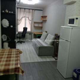 Продам квартиру, Михайлика ул. , 1 кім., 23.30 м², капитальный ремонт