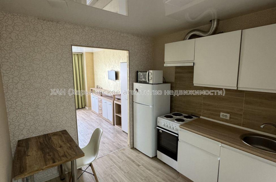 Продам квартиру, Героев Харькова просп. , 1  ком., 29 м², евроремонт 
