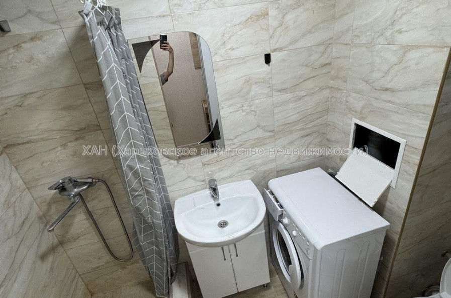 Продам квартиру, Героев Харькова просп. , 1  ком., 29 м², евроремонт 