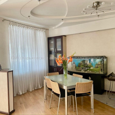 Продам квартиру, Данилевского ул. , 3 кім., 104 м², авторский дизайн 