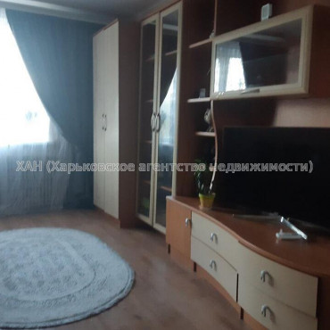 Продам квартиру, Пластичный пер. , 1  ком., 42.70 м², косметический ремонт 