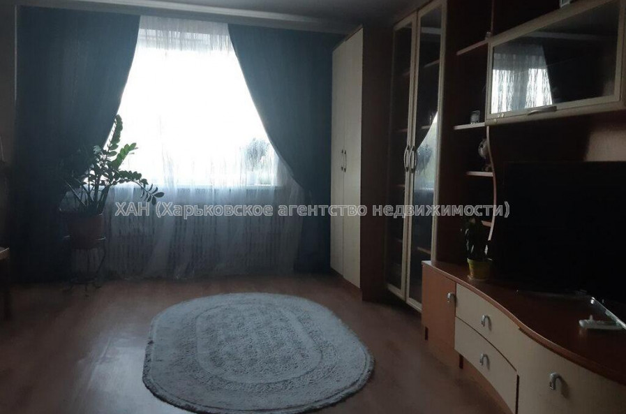 Продам квартиру, Пластичный пер. , 1  ком., 42.70 м², косметический ремонт 