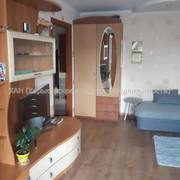 Продам квартиру, Пластичный пер. , 1  ком., 42.70 м², косметический ремонт 