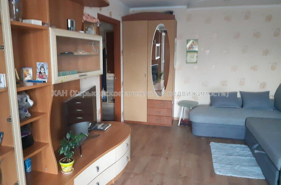 Продам квартиру, Пластичный пер. , 1  ком., 42.70 м², косметический ремонт 
