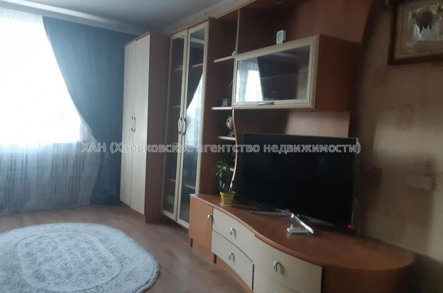 Продам квартиру, Пластичный пер. , 1  ком., 42.70 м², косметический ремонт 