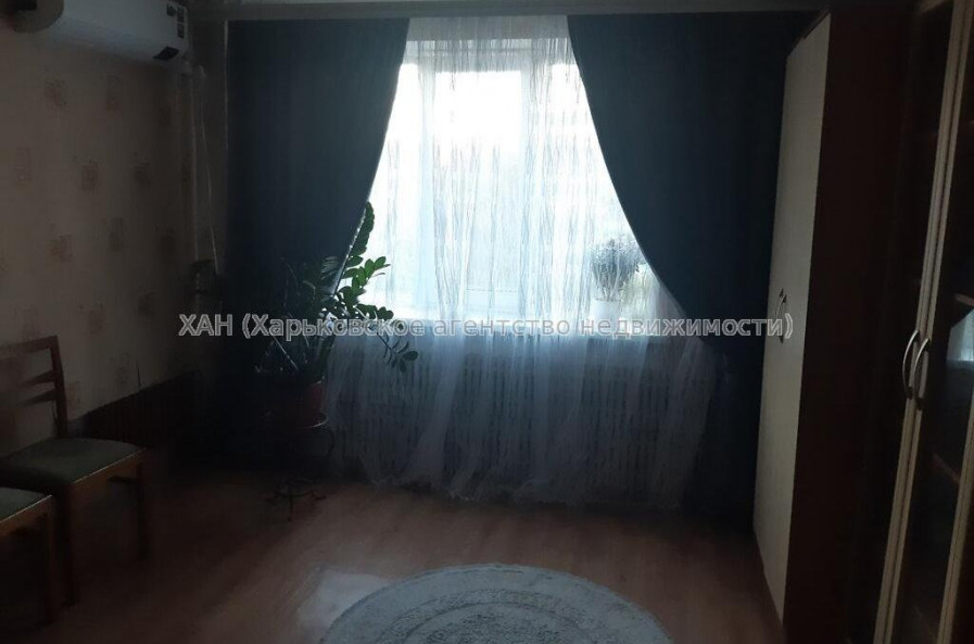 Продам квартиру, Пластичный пер. , 1  ком., 42.70 м², косметический ремонт 