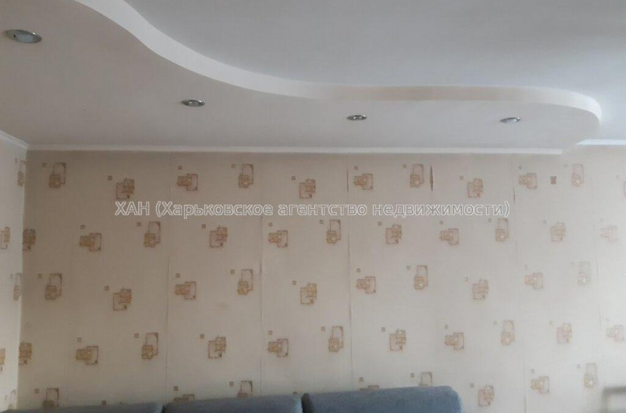 Продам квартиру, Пластичный пер. , 1  ком., 42.70 м², косметический ремонт 