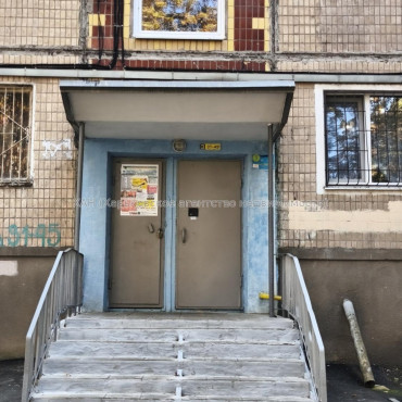 Продам квартиру, Непокоренных ул. , 2  ком., 44.30 м², без ремонта 