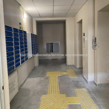 Продам квартиру, Шевченко ул. , 1  ком., 40 м², без внутренних работ 